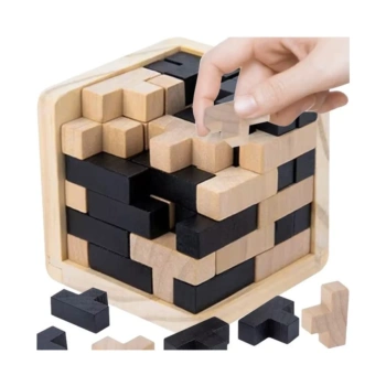 Puidust-moistatuskuubik-–-loogikamang-lastele-ja-taiskasvanutele2.webp