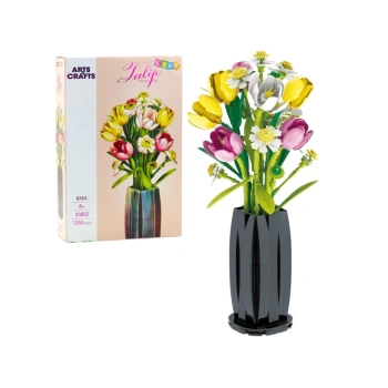 Kocke-Tulipan-v-vazi.webp