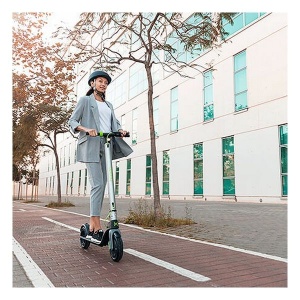 ELEKTRISKUUTER CECOTEC BONGO SERIE A CONNECTED 25KM 700W