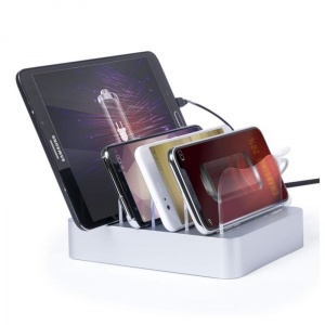   USB laadija neljale mobiiliseadmele  6800 mAh